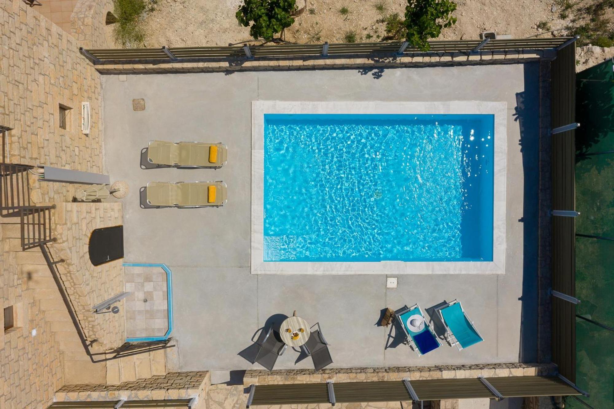 Orelia Cretan Deluxe Apartments Kamilári Exterior foto